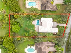 12861 Kapok Ln, Davie FL 33330