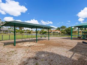 12861 Kapok Ln, Davie FL 33330