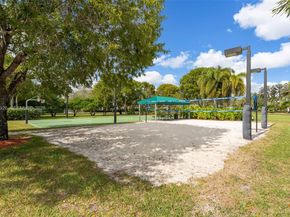 12861 Kapok Ln, Davie FL 33330