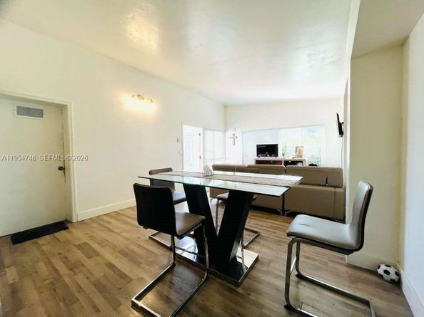 3101 SW 18th St, Miami FL 33145