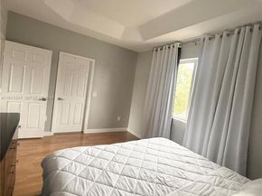 4106 NE 25th St, Homestead FL 33033