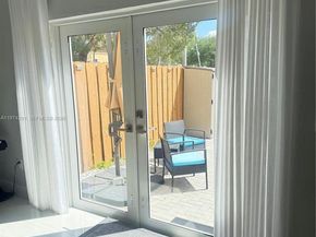 4106 NE 25th St, Homestead FL 33033