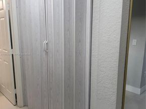 4106 NE 25th St, Homestead FL 33033