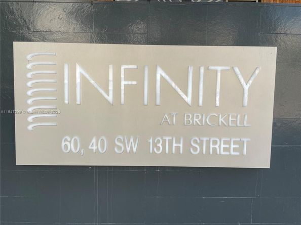 60 SW 13th St 3222, Miami FL 33130