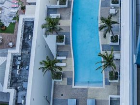 60 SW 13th St 3222, Miami FL 33130