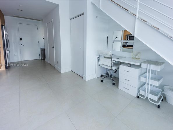 60 SW 13th St 3222, Miami FL 33130