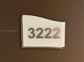 60 SW 13th St 3222, Miami FL 33130