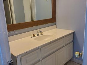 488 NW 165th St Rd B408, Miami FL 33169