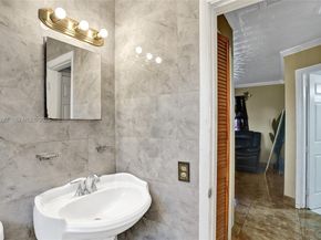 6404 Evans St, Hollywood FL 33024