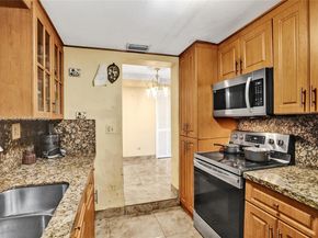 6404 Evans St, Hollywood FL 33024