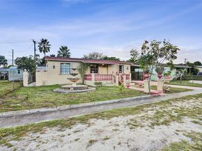 6404 Evans St, Hollywood FL 33024