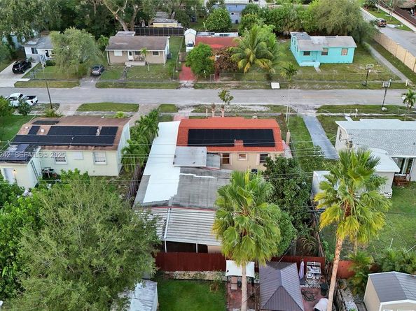 6404 Evans St, Hollywood FL 33024