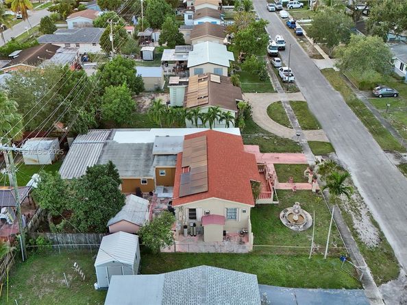 6404 Evans St, Hollywood FL 33024