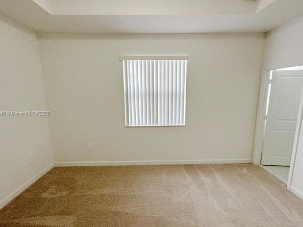 12432 NW 23rd Ct, Miami FL 33167