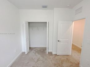 12432 NW 23rd Ct, Miami FL 33167