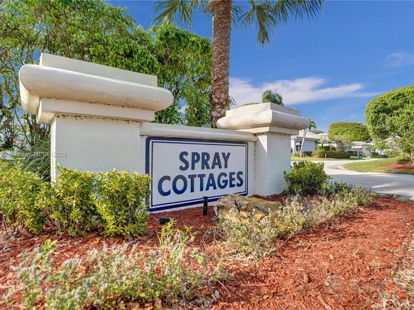 9741 Spray Dr, West Palm Beach FL 33411