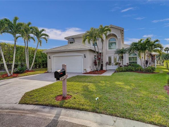 9741 Spray Dr, West Palm Beach FL 33411