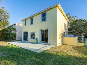 20775 NW 1st St, Pembroke Pines FL 33029