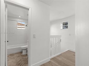 20775 NW 1st St, Pembroke Pines FL 33029