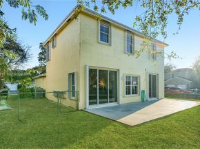 20775 NW 1st St, Pembroke Pines FL 33029