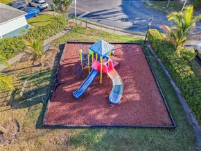 20775 NW 1st St, Pembroke Pines FL 33029