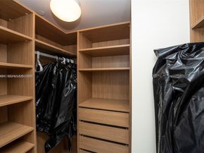 1331 Brickell Bay Dr 903, Miami FL 33131