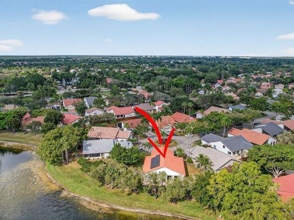 2360 Dover, Weston FL 33326