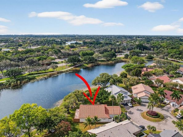 2360 Dover, Weston FL 33326