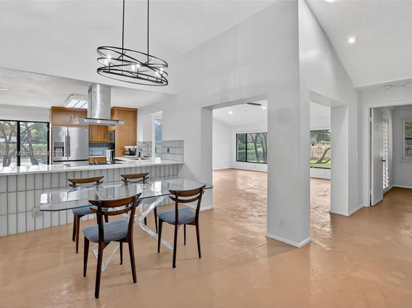 2360 Dover, Weston FL 33326