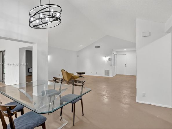 2360 Dover, Weston FL 33326