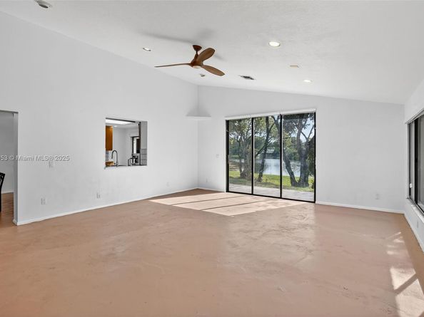 2360 Dover, Weston FL 33326