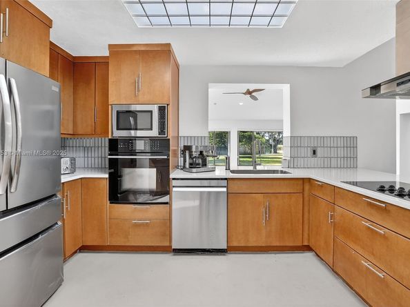 2360 Dover, Weston FL 33326