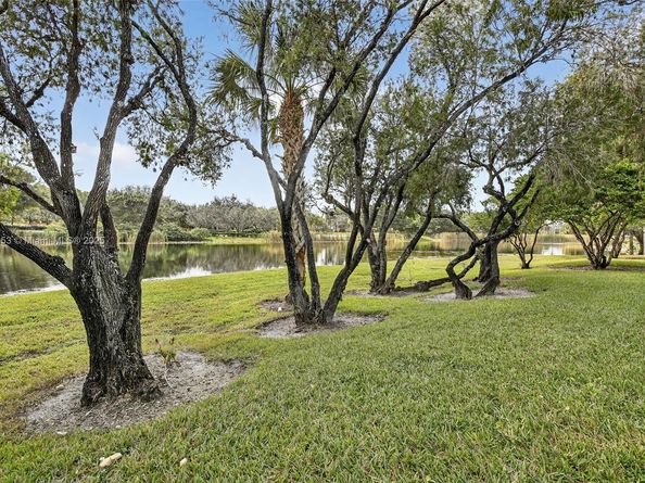 2360 Dover, Weston FL 33326