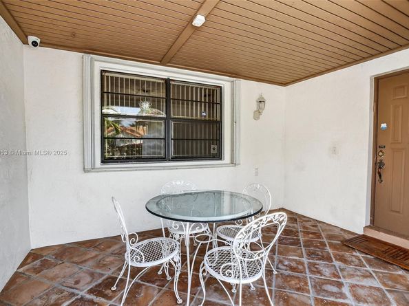 2360 Dover, Weston FL 33326