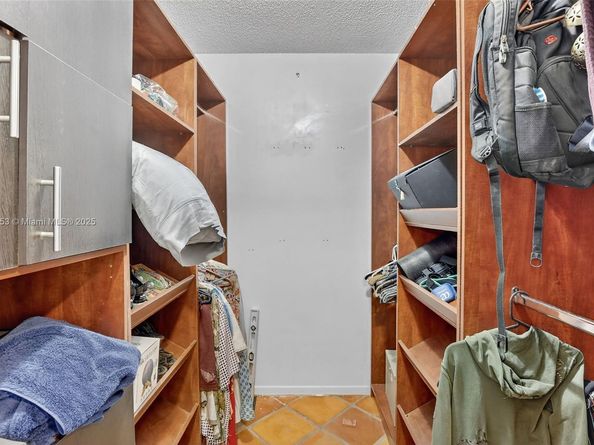 2360 Dover, Weston FL 33326