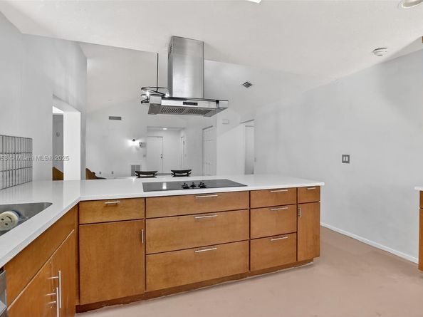 2360 Dover, Weston FL 33326