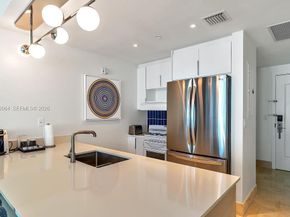 4401 Collins Ave 1712, Miami Beach FL 33140
