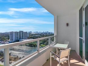 4401 Collins Ave 1712, Miami Beach FL 33140