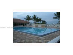 19900 E Country Club Dr 806, Aventura FL 33180