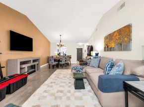 2640 W Gately Dr W 1102, West Palm Beach FL 33415