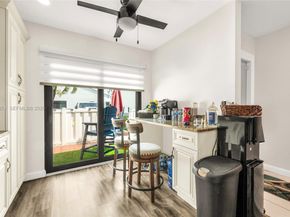 2640 W Gately Dr W 1102, West Palm Beach FL 33415