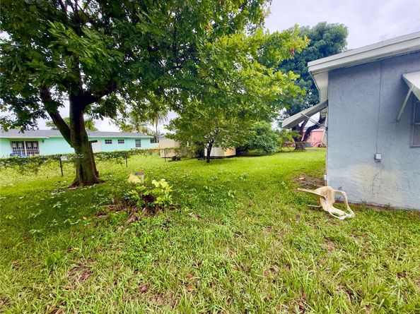 3411 NW 5th Ct, Lauderhill FL 33311