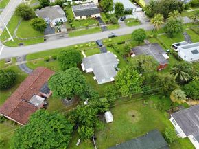 3411 NW 5th Ct, Lauderhill FL 33311