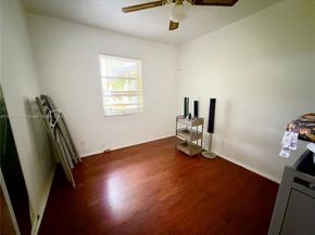 3411 NW 5th Ct, Lauderhill FL 33311