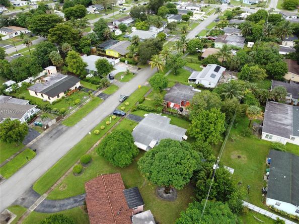 3411 NW 5th Ct, Lauderhill FL 33311