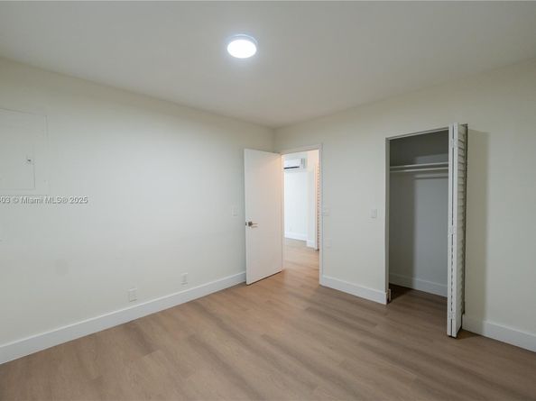 1615 NE 9th St, Fort Lauderdale FL 33304