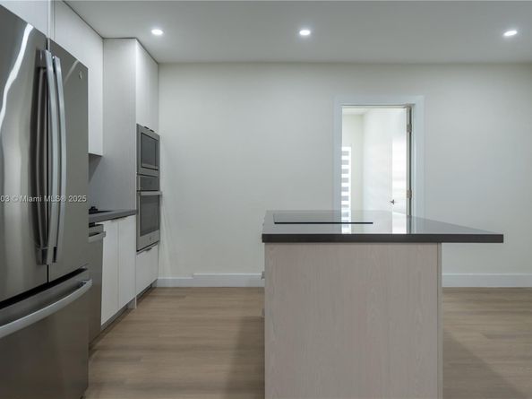 1615 NE 9th St, Fort Lauderdale FL 33304