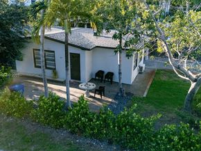 1615 NE 9th St, Fort Lauderdale FL 33304