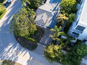 1615 NE 9th St, Fort Lauderdale FL 33304