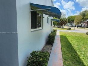 981 Hillcrest Ct 114, Hollywood FL 33021